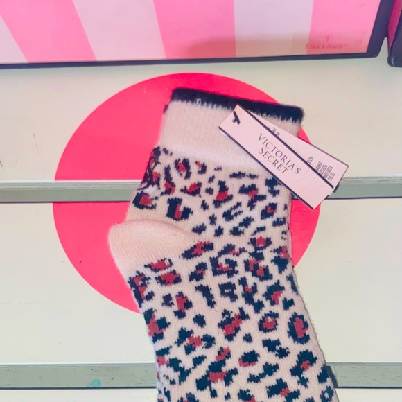 Victoria’s Secret Glow Waffle Socks Mystic Jade OR Leopard YOU PICK - Picture 3 of 3